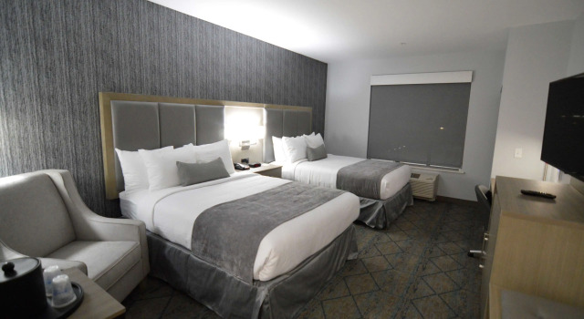 Четырёхместный номер Standard Best Western Plus Executive Residency Oklahoma City I-35