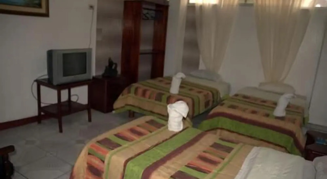 Трёхместный номер Standard Hotel Salinas