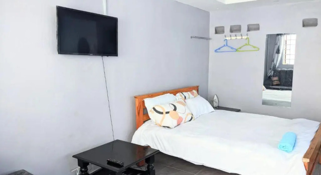Nubian Palm staycation studio
