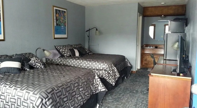 Gators Inn on the Bayou, Buchen Sie Hotel Larose Louisiana