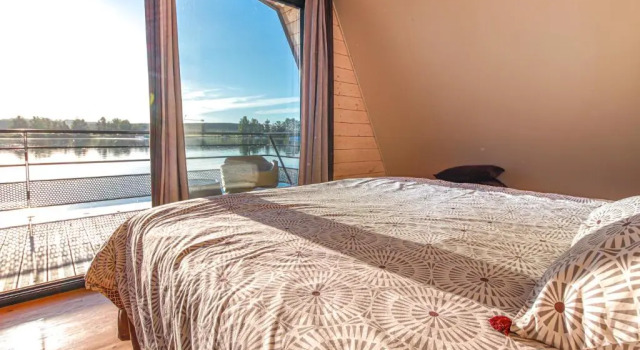 Maison Flottante - Houseboat - Baurech Insolite, Book Hotel Baurech Aquitaine