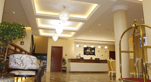 Golden Royal Hotel