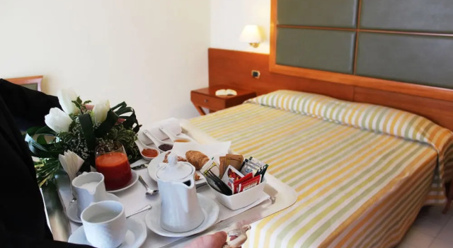 Номер Royal Grand Hotel Don Juan