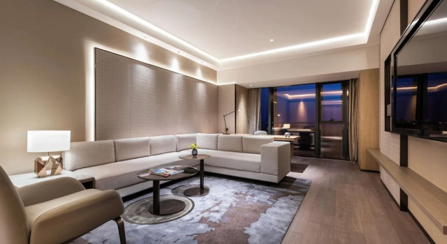 Двухместный люкс Privilege Grand Mercure Shanghai Lingang