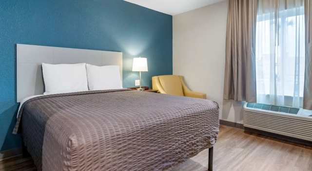 Студия Standard WoodSpring Suites Brunswick