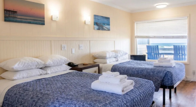 Номер Executive Blue Heron Motel