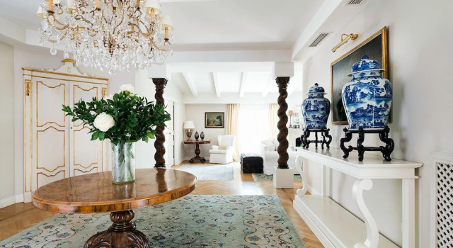 Opera Home