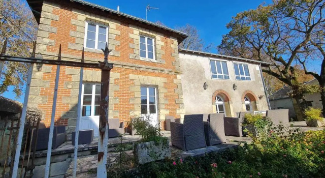 La Fuye du Chateau de Jallanges pour 17 personnes