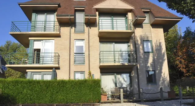 Artemis Gvo2 Apartment in Koksijde Near the Beach, Rezerwuj Apartament Hotele w Bruksela z parkingiem, Parking
