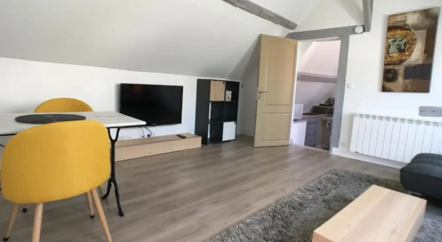 Chartres Coeur de Ville, beau 2 pièces chaleureux et lumineux,Parking et Wifi !, Boek Hotel Chartres 