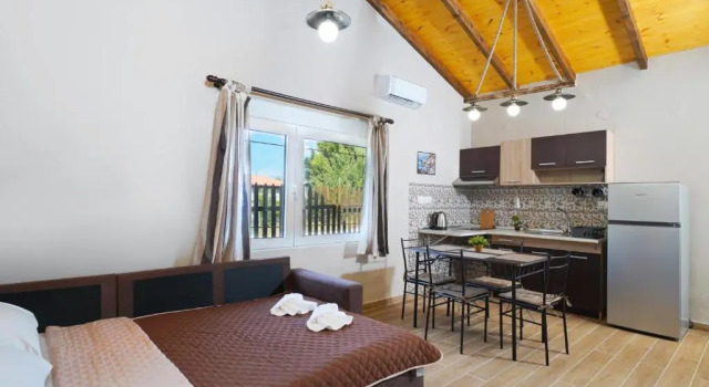 Апартаменты с видом на море Platanes Apartments