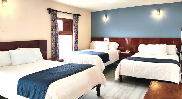Трёхместный номер Standard Hotel Barrio Antiguo