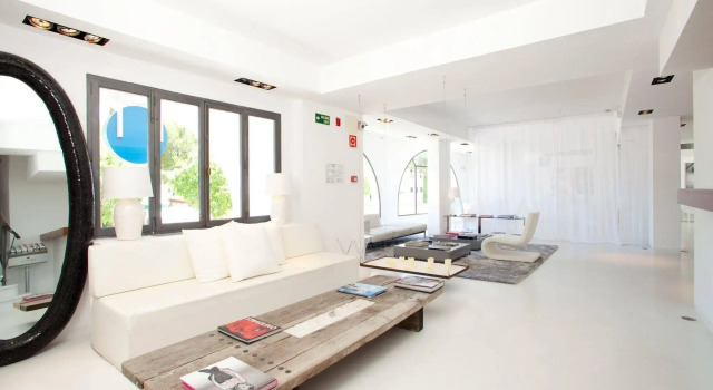 Hotel Zhero, Book Hotel Hotels in Cas Catala with a Pool, Swimming Pool