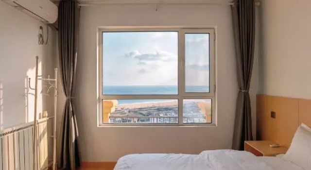 Двухместный люкс c 1 комнатой с видом на море Deep Blue 1996 Seaview Apartment (Qingdao Golden Beach Branch)
