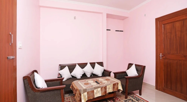 OYO 13663 Home Bhowali Ramgarh Road, Rezervovat Hotel Pangot Uttarakhand