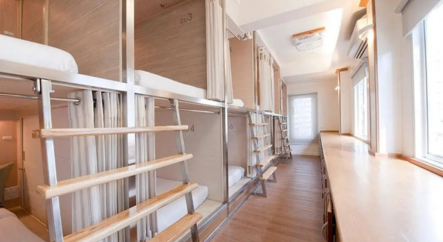 Кровать в общем номере Boxpackers Pratunam