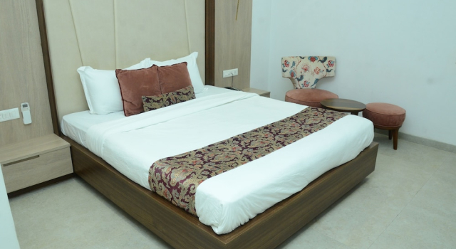 Номер Superior The Regal Banquets and Rooms