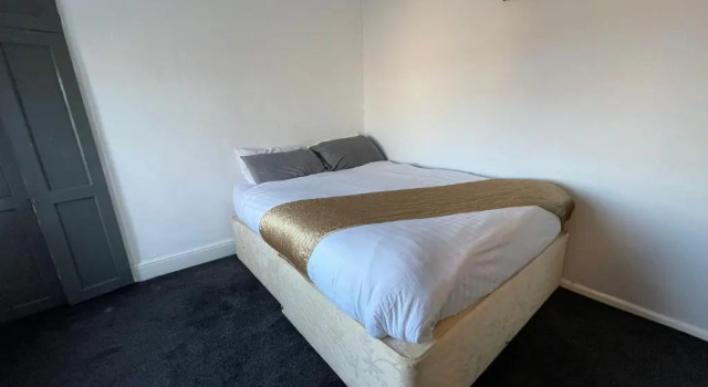 Апартаменты Lancaster Holiday Apartments