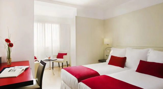 Трёхместный номер Grupotel Gravina
