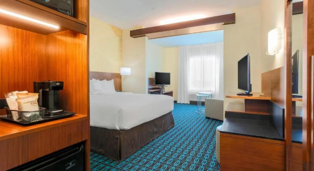 Номер Standard Fairfield Inn & Suites by Marriott Decatur at Decatur Conference Center
