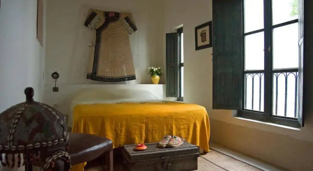 Riad Le J