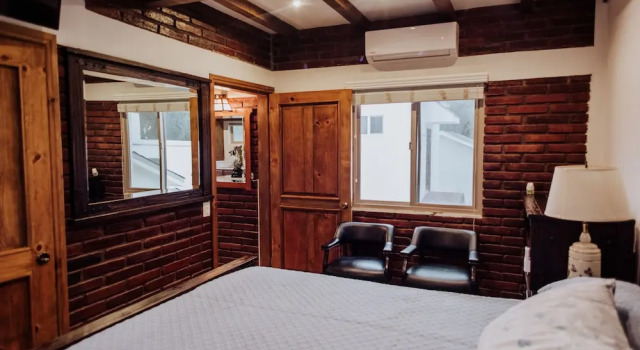 Семейный коттедж c 1 комнатой с балконом и с видом на сад Casa Sara