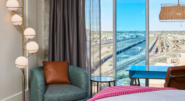Люкс Hotel Indigo El Paso Downtown by IHG