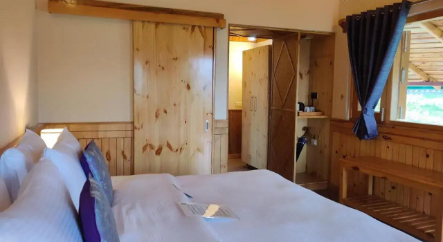 Parvada Bungalows, Rezervovat Hotel Nainital Uttarakhand