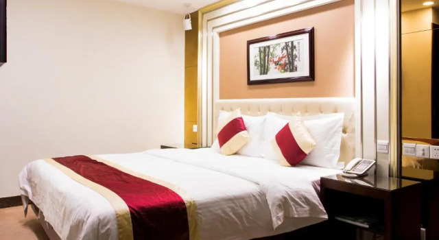 Двухместный номер Business New World Hotel