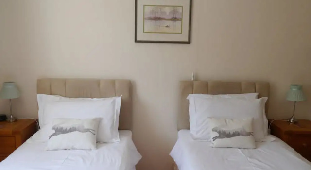 Leworthy Farmhouse Bed and Breakfast, Book Hotel Holsworthy Devon