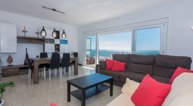 HomeHolidaysRentals Mar IV - Costa Barcelona, Buchen Sie Villa Pineda de Mar Costa del Maresme