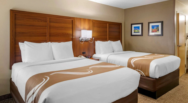Четырёхместный номер Standard Quality Inn Placentia Anaheim Fullerton