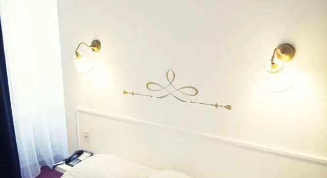 The Old Hotel Ravel