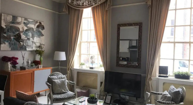 Апартаменты с 2 комнатами City Centre Luxury Georgian-style Apt