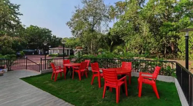 OYO 13506 Home Vibrant 2BHK With Pool Anjuna, Забронировать Отель Отели Анжуна 3 звезды, рядом с Пляж Анджуна, 3*