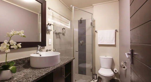 Апартаменты Executive Absolute Farenden Apartments