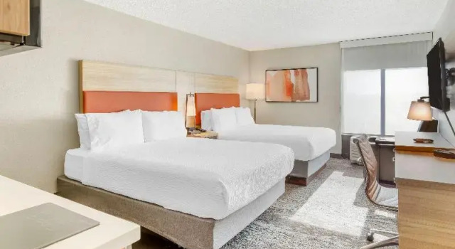 Четырёхместная студия Holiday Inn Roanoke Airport - Conference CTR by IHG