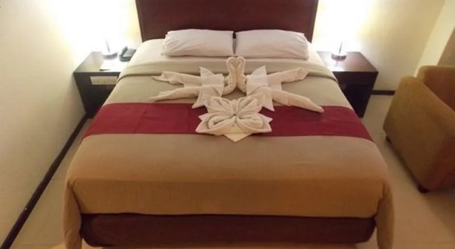 Hotel Central Manado, Book Hotel Hotels in Sulawesi with Parking, Parking