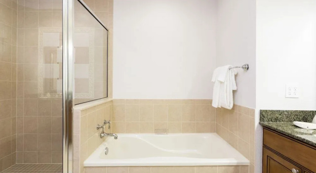 Stunning - All New Decor Nov 2015 - 3 Br condo by RedAwning