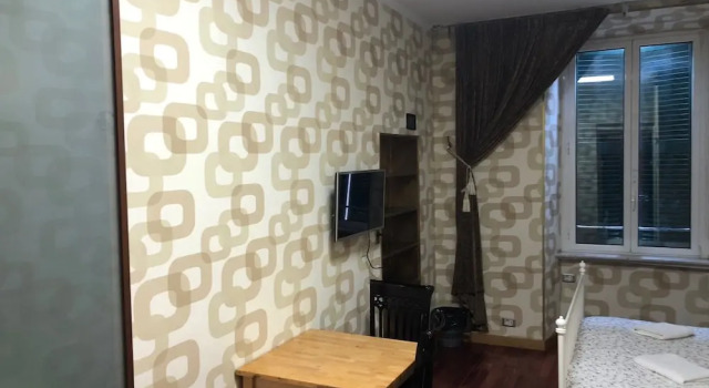Friend House 2, Забронировать Отель Отели Рима с парковкой, рядом с Станция метро Manzoni, Парковка