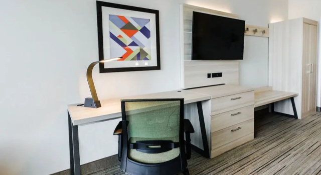 Люкс Holiday Inn Express & Suites Edmonton N - St. Albert, an Ihg Hotel