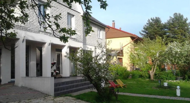 Oti Guesthouse, Забронировать Отель Хааберсти Таллин