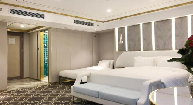 Семейный номер Deluxe Nanjing Central Hotel
