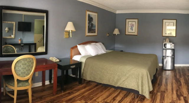 Двухместный номер Comfort Big A Motel & Suites Near Disneyland Orange County
