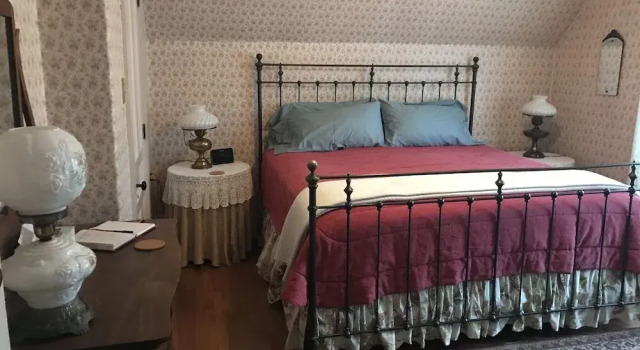 Maplecroft Bed & Breakfast, Rezerwuj Bed and Breakfast Barre Vermont
