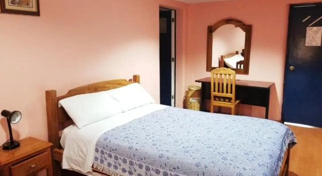 Трёхместный номер Standard Travellers Inn