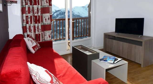 Chalet in Auris-en-oisans With Balcony Views, Забронировать Шале Ори Oisans
