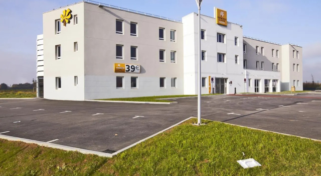 Кровать в общем номере Premiere Classe Caen Nord - Mémorial