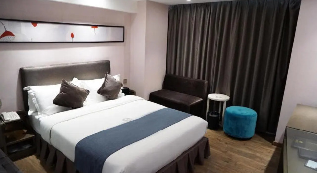 Номер Business Insail Hotels