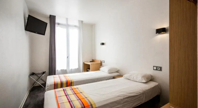 Standardowy dwuosobowy pokój Paris-Barcelone